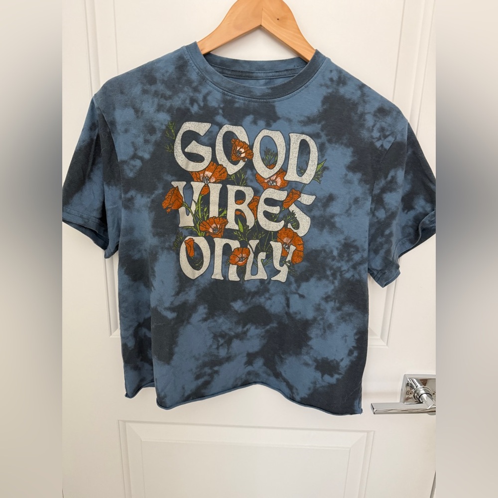 Fifth Sun Charcoal Gray Graphic Tee